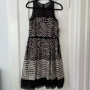 COPY - Cute Taylor midi dress with mesh detail